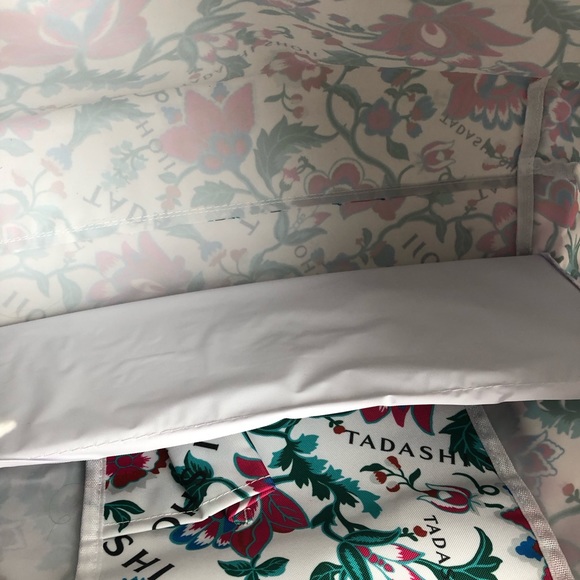 TadashiShoji reuse able tote - Picture 3 of 7